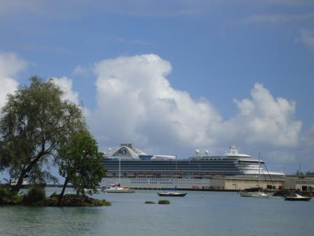 Cruise Ship in Hilo Oct 2008